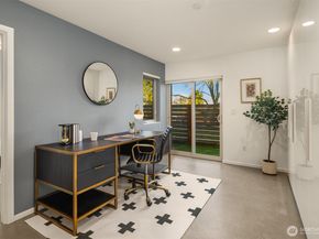 928 34th Avenue, Seattle WA 98122