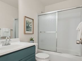 4808 NE Sunset Blvd B105, Renton WA 98059