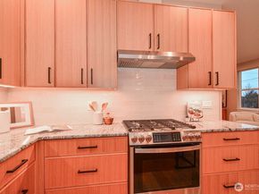 10202 44th Avenue SW, Seattle WA 98146