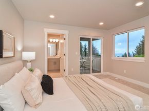 10202 44th Avenue SW, Seattle WA 98146