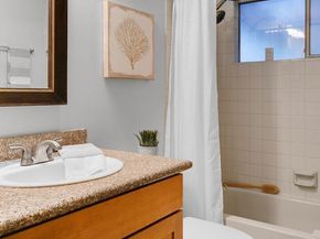 20310 Hollyhills Drive NE, Bothell WA 98011