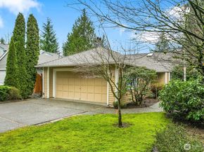 20310 Hollyhills Drive NE, Bothell WA 98011