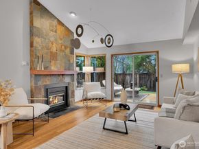 20310 Hollyhills Drive NE, Bothell WA 98011