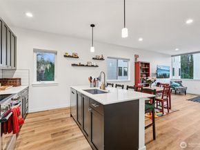 9302 Sturtevant Avenue S, Seattle WA 98118