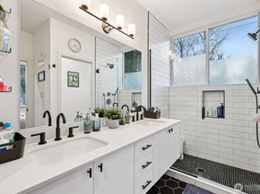 9302 Sturtevant Avenue S, Seattle WA 98118