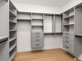 3832 32nd Avenue W, Seattle WA 98199