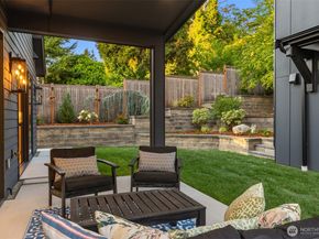 3832 32nd Avenue W, Seattle WA 98199