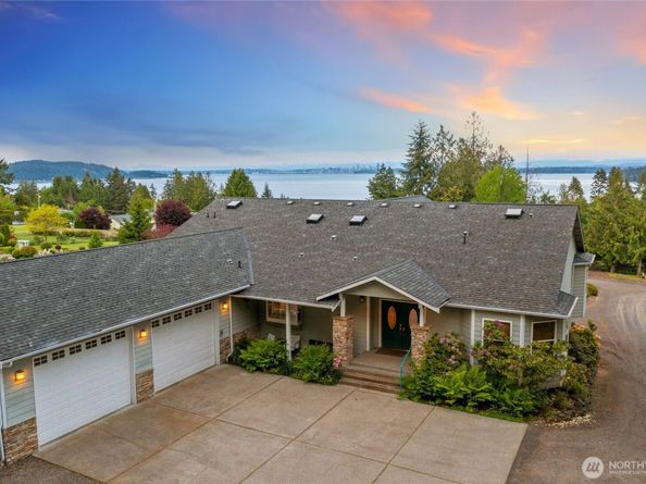 8151 E Seaview Drive, Port Orchard WA 98366