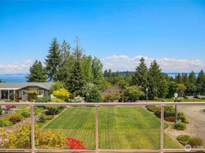 8151 E Seaview Drive, Port Orchard WA 98366