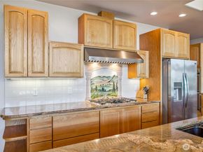 8151 E Seaview Drive, Port Orchard WA 98366