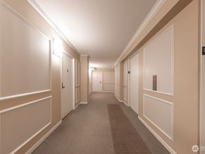 4540 8th Avenue NE 1605, Seattle WA 98105