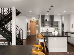 6038 50th Avenue NE A, Seattle WA 98115