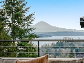 6038 50th Avenue NE A, Seattle WA 98115