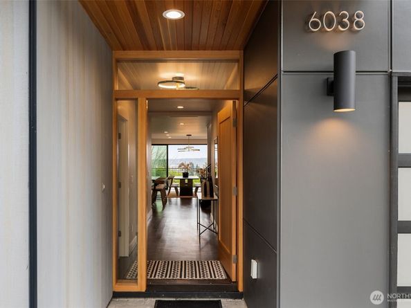 6038 50th Avenue NE A, Seattle WA 98115