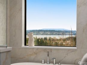 6038 50th Avenue NE A, Seattle WA 98115