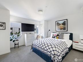 1117 34th Avenue B, Seattle WA 98122