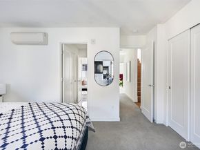 1117 34th Avenue B, Seattle WA 98122