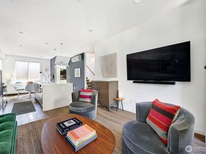 1117 34th Avenue B, Seattle WA 98122