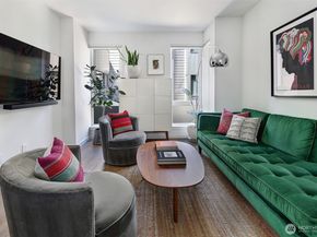 1117 34th Avenue B, Seattle WA 98122