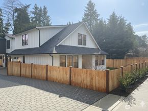 11116 116th Avenue NE 4, Kirkland WA 98033