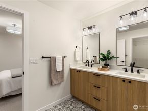 11116 116th Avenue NE 4, Kirkland WA 98033