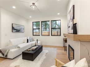 11116 116th Avenue NE 4, Kirkland WA 98033