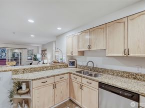 15805 Waynita Way NE D107, Bothell WA 98011