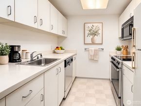 121 Vine Street 505, Seattle WA 98121