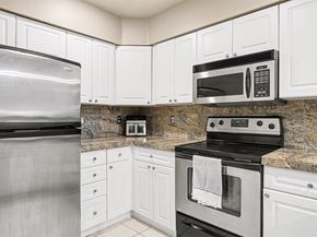 2244 132nd Ave SE B305, Bellevue WA 98005