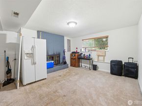 2012 S 332nd Street, Federal Way WA 98003