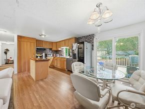 2012 S 332nd Street, Federal Way WA 98003