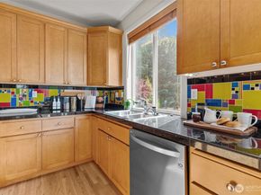 2129 204th Place NE, Sammamish WA 98074