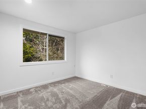 17431 NE 28th Street, Redmond WA 98052