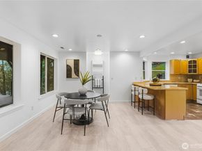 17431 NE 28th Street, Redmond WA 98052