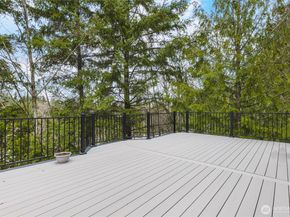 17431 NE 28th Street, Redmond WA 98052