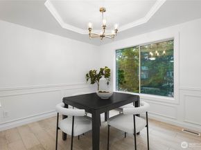 17431 NE 28th Street, Redmond WA 98052