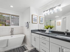 17431 NE 28th Street, Redmond WA 98052