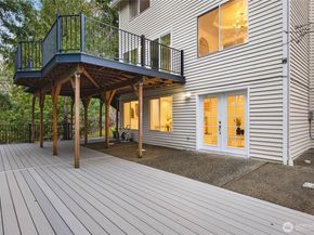 17431 NE 28th Street, Redmond WA 98052