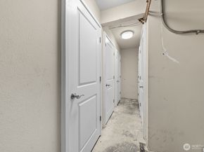 900 Summit Avenue E 303, Seattle WA 98102