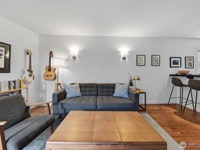 900 Summit Avenue E 303, Seattle WA 98102