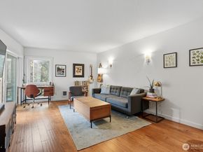 900 Summit Avenue E 303, Seattle WA 98102