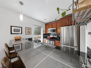 900 Summit Avenue E 303, Seattle WA 98102