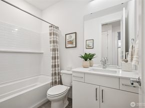 12237 137th Place NE 2806, Redmond WA 98052