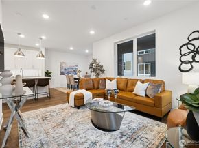 12237 137th Place NE 2806, Redmond WA 98052