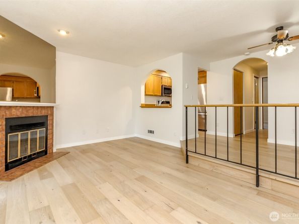 17311 119th LN SE J#3, Renton WA 98058