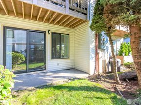 17311 119th LN SE J#3, Renton WA 98058