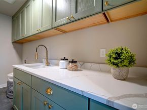 12819 NE 65th Lane, Kirkland WA 98033