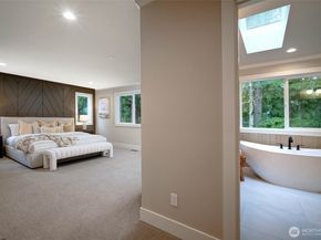 12819 NE 65th Lane, Kirkland WA 98033