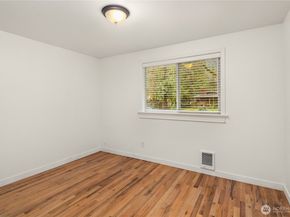 15812 196th Place NE, Woodinville WA 98077