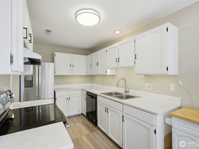 4122 212th Street SW A201, Mountlake Terrace WA 98043